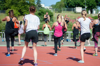 Gruppe beim Sport